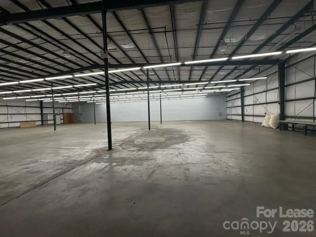 1635-4 East Dixon Boulevard Shelby NC 28150