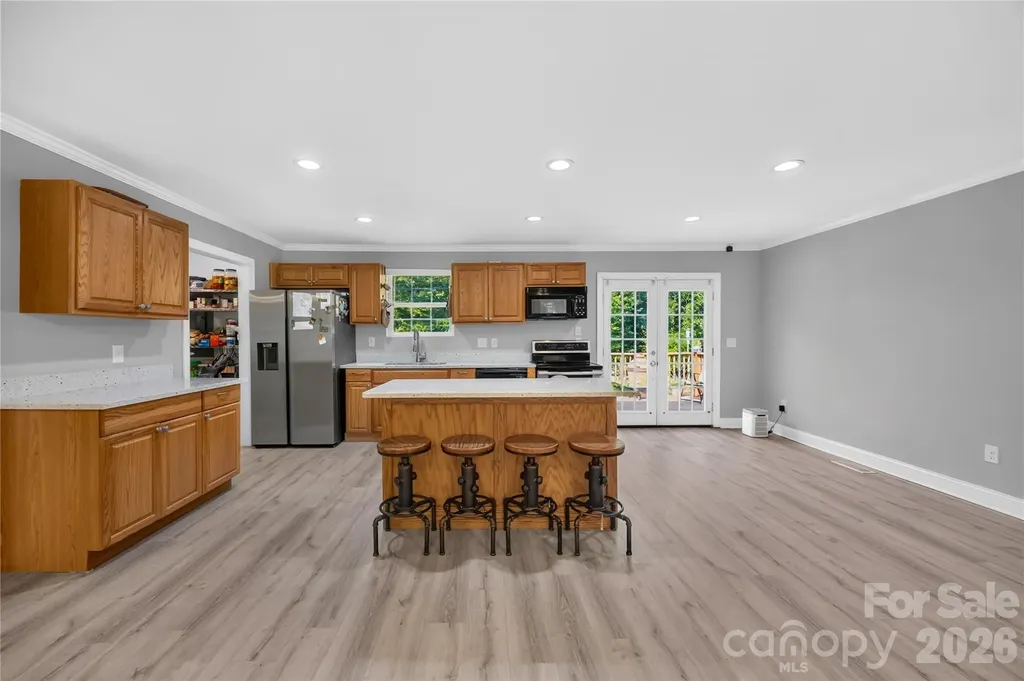 1029 Alexis High Shoals Road Dallas NC 28034