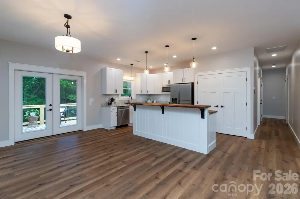 79 Midway Drive Sylva NC 28779