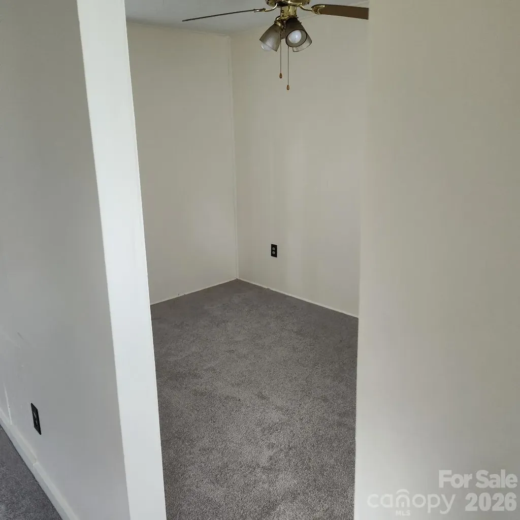 1205 Brookdale Street Kannapolis NC 28083