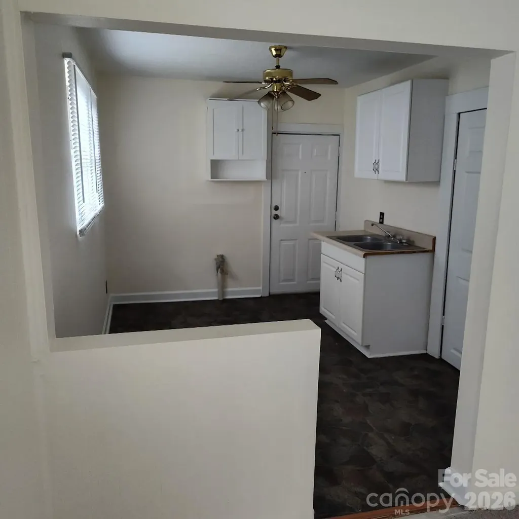 1205 Brookdale Street Kannapolis NC 28083