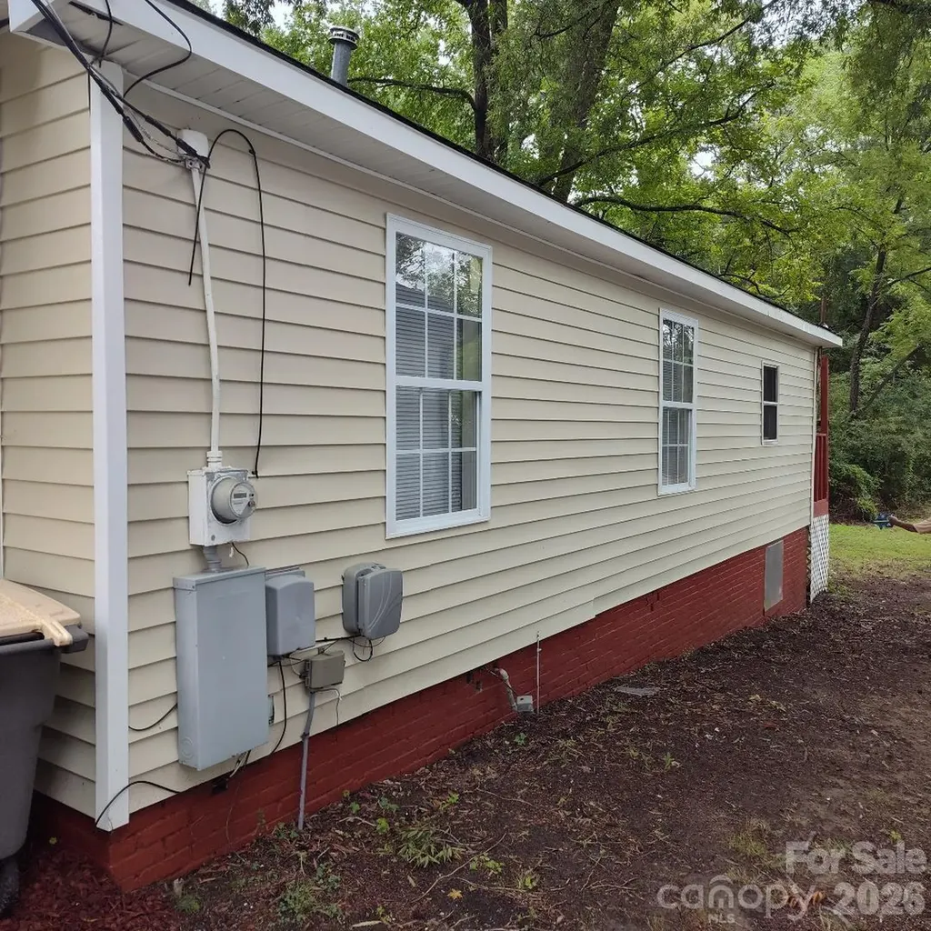 1205 Brookdale Street Kannapolis NC 28083