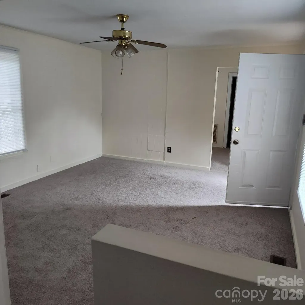 1205 Brookdale Street Kannapolis NC 28083