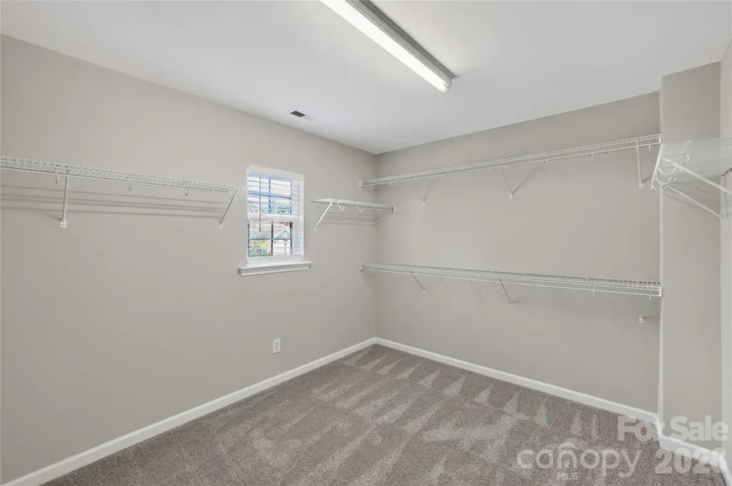 8932 Oransays Way Charlotte NC 28278