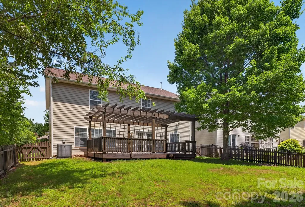 8932 Oransays Way Charlotte NC 28278