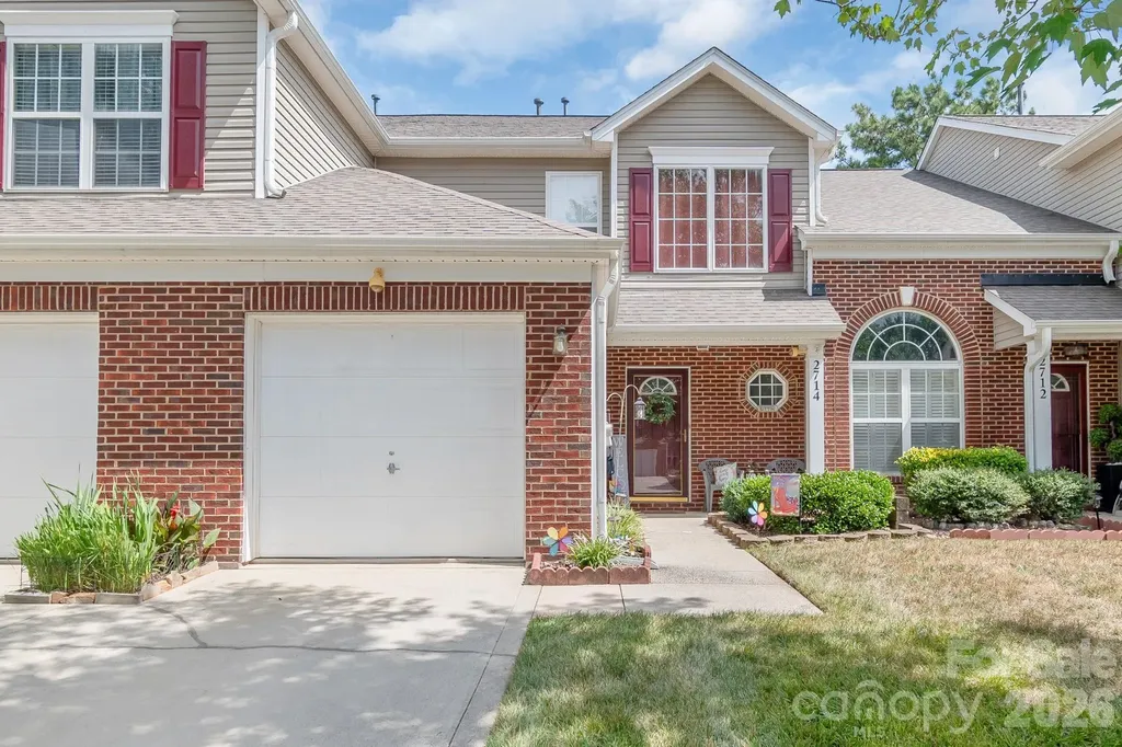 Matthews NC, 2714 Mill Valley Court