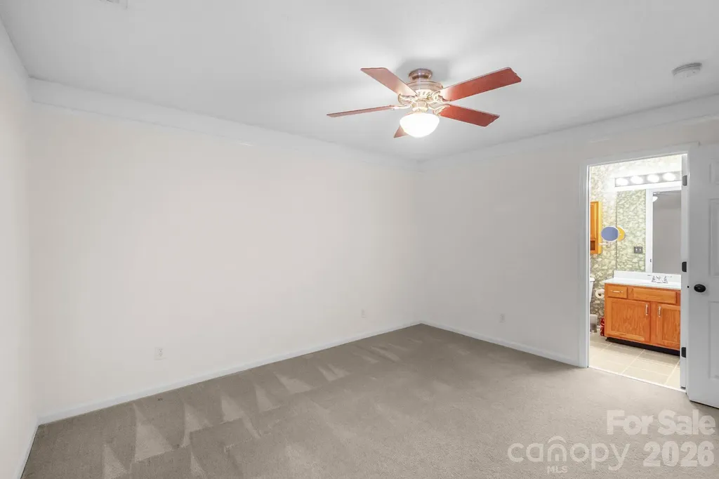 2714 Mill Valley Court Matthews NC 28105