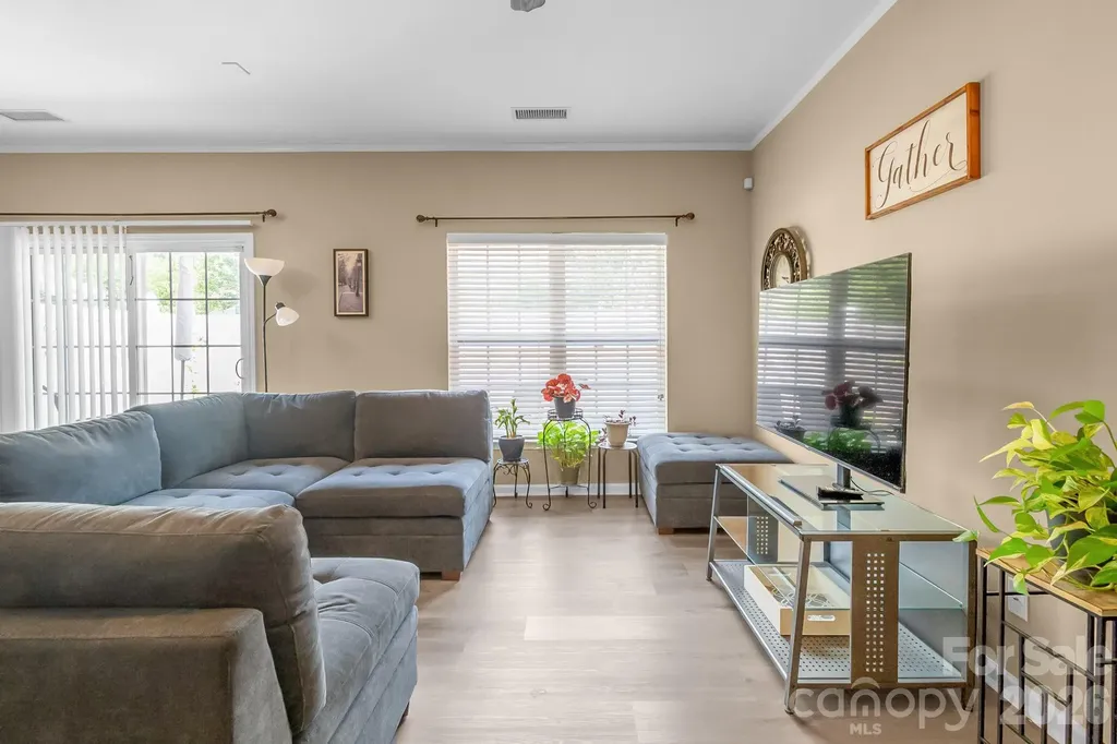 2714 Mill Valley Court Matthews NC 28105