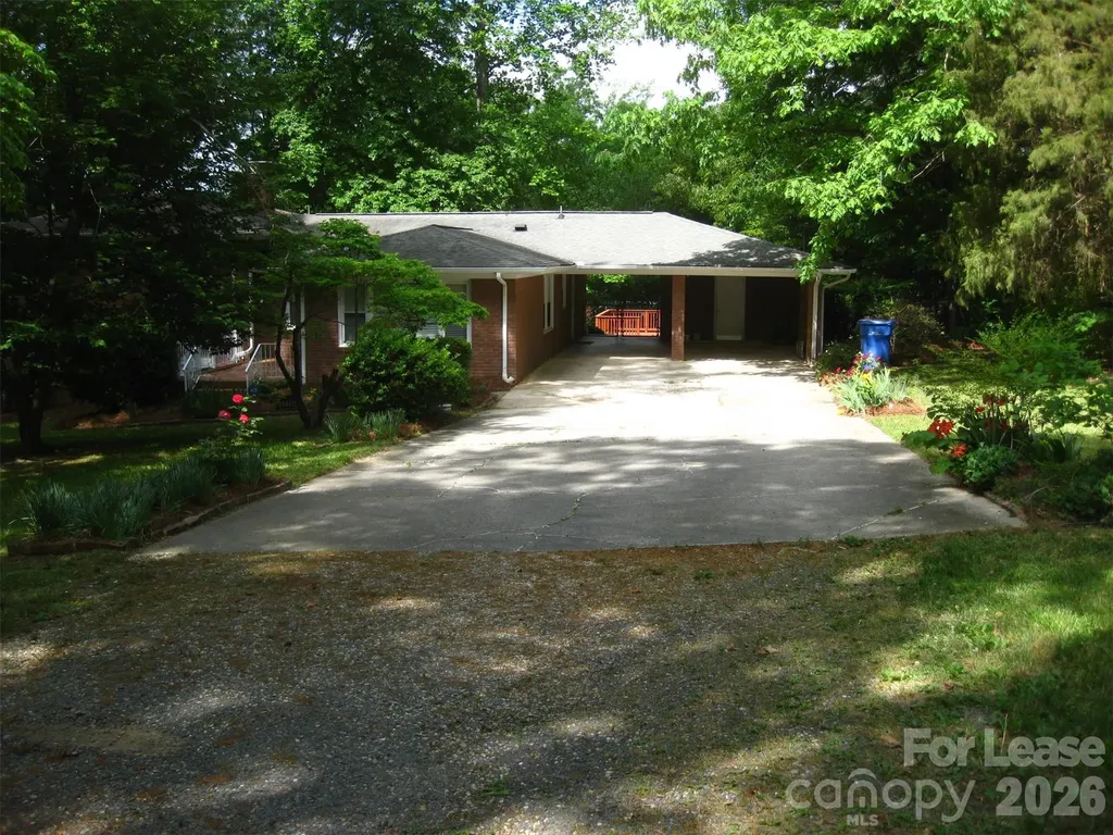 3100 Greenwood Park Circle Albemarle NC 28001