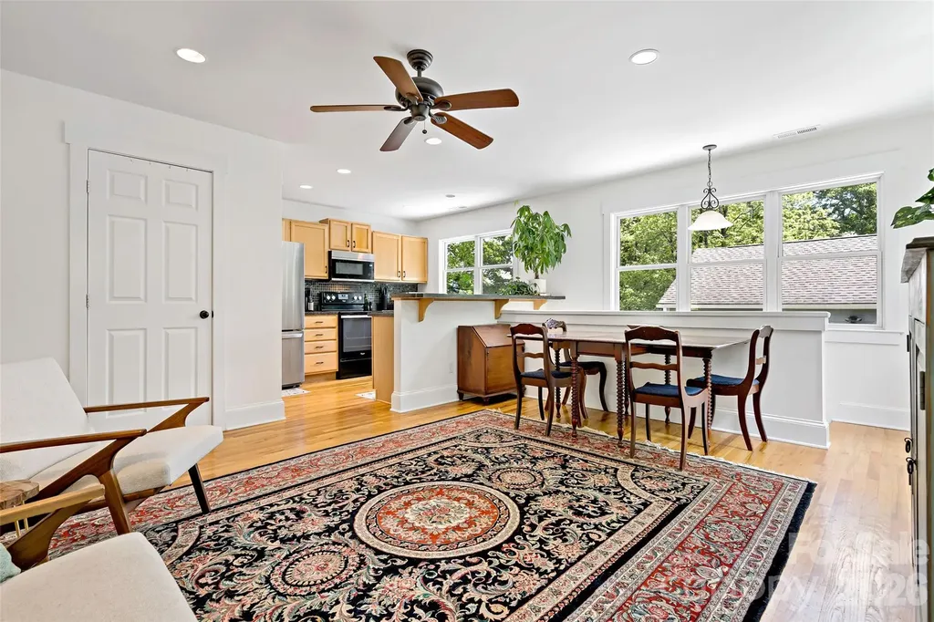 24 Browndale Road Asheville NC 28805