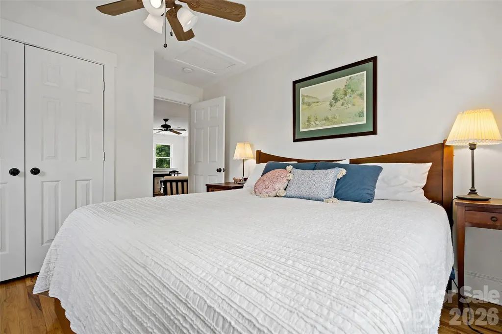 24 Browndale Road Asheville NC 28805