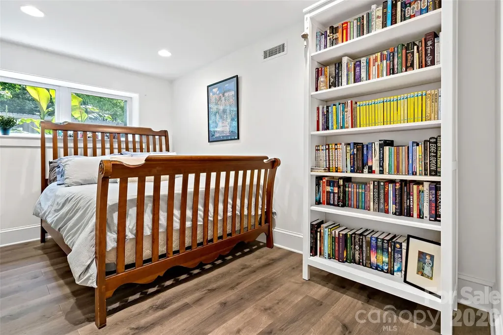24 Browndale Road Asheville NC 28805