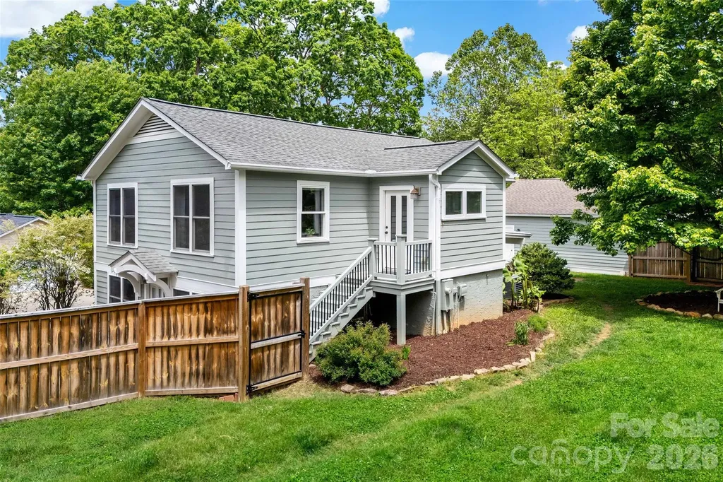 24 Browndale Road Asheville NC 28805