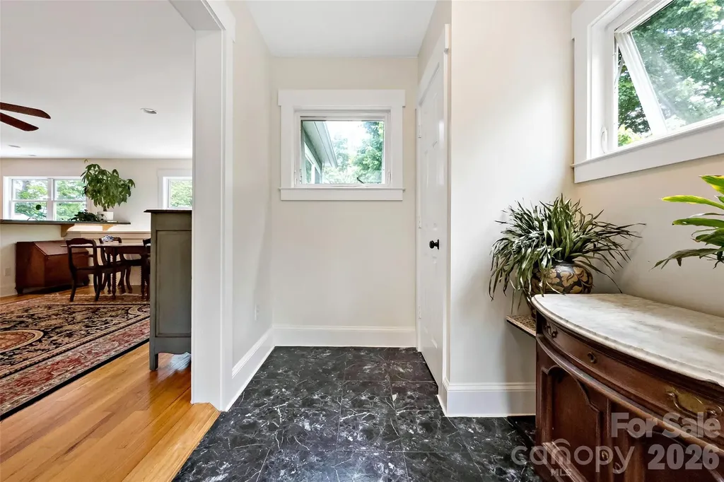 24 Browndale Road Asheville NC 28805