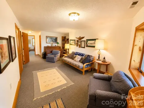 61 Skyfire Drive Burnsville NC 28714