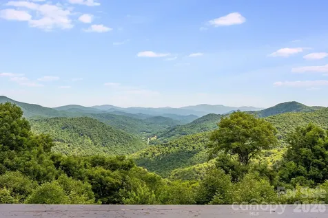 817 Running Cedar Lane Mars Hill NC 28754