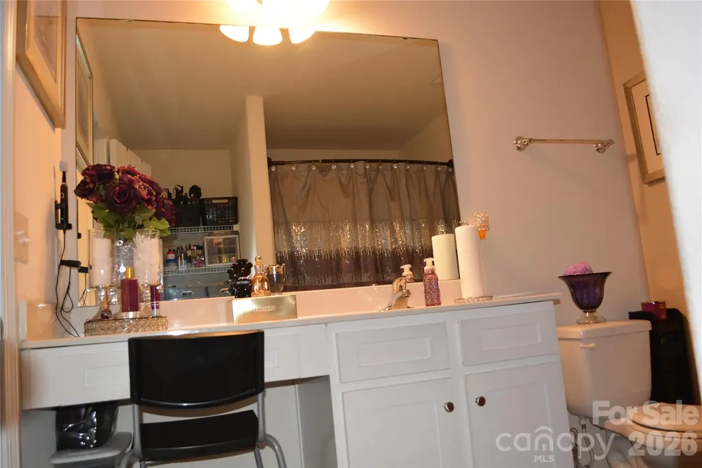 7218 Cuddington Drive Charlotte NC 28215