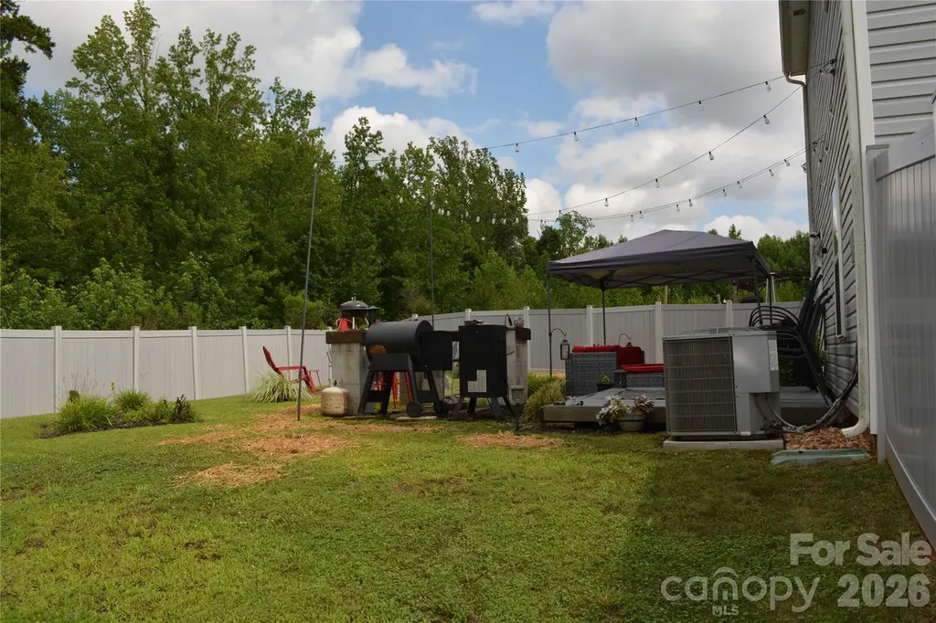 7218 Cuddington Drive Charlotte NC 28215