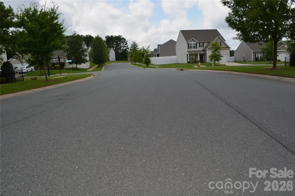 7218 Cuddington Drive Charlotte NC 28215