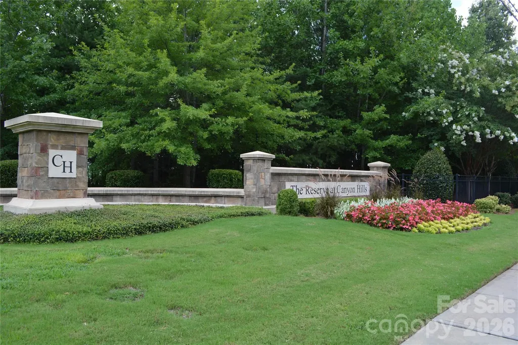7218 Cuddington Drive Charlotte NC 28215
