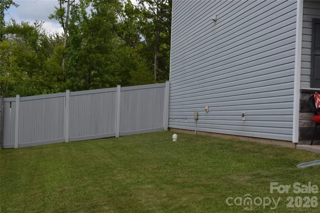 7218 Cuddington Drive Charlotte NC 28215
