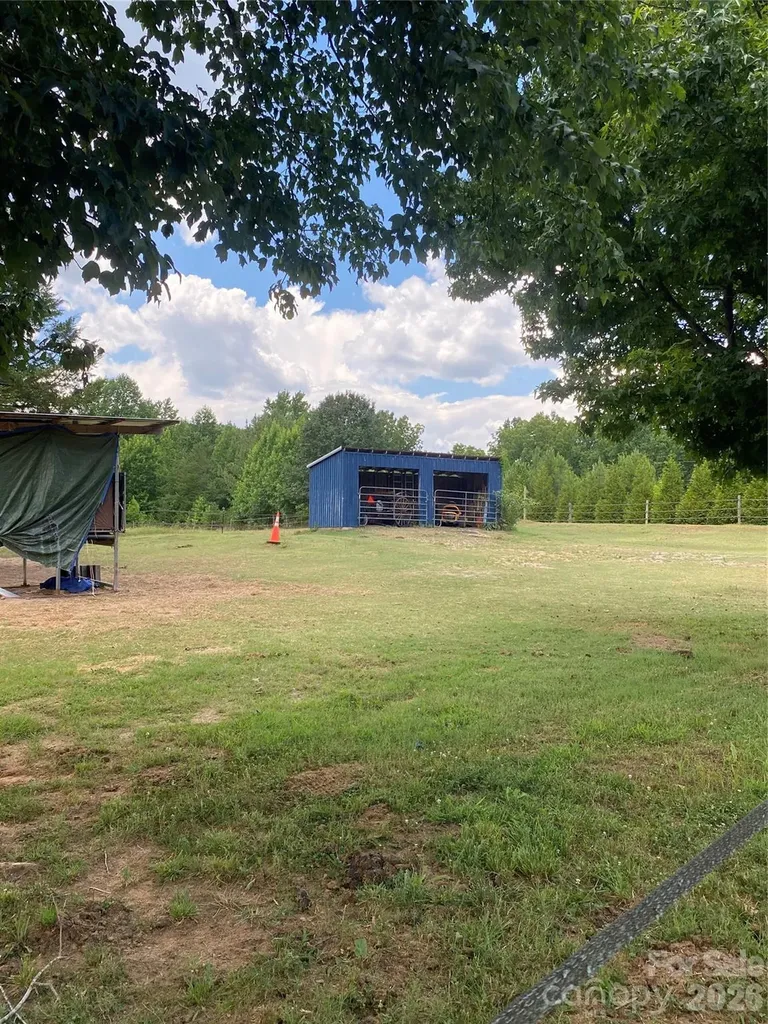 1568 John Smith Road Columbus NC 28722
