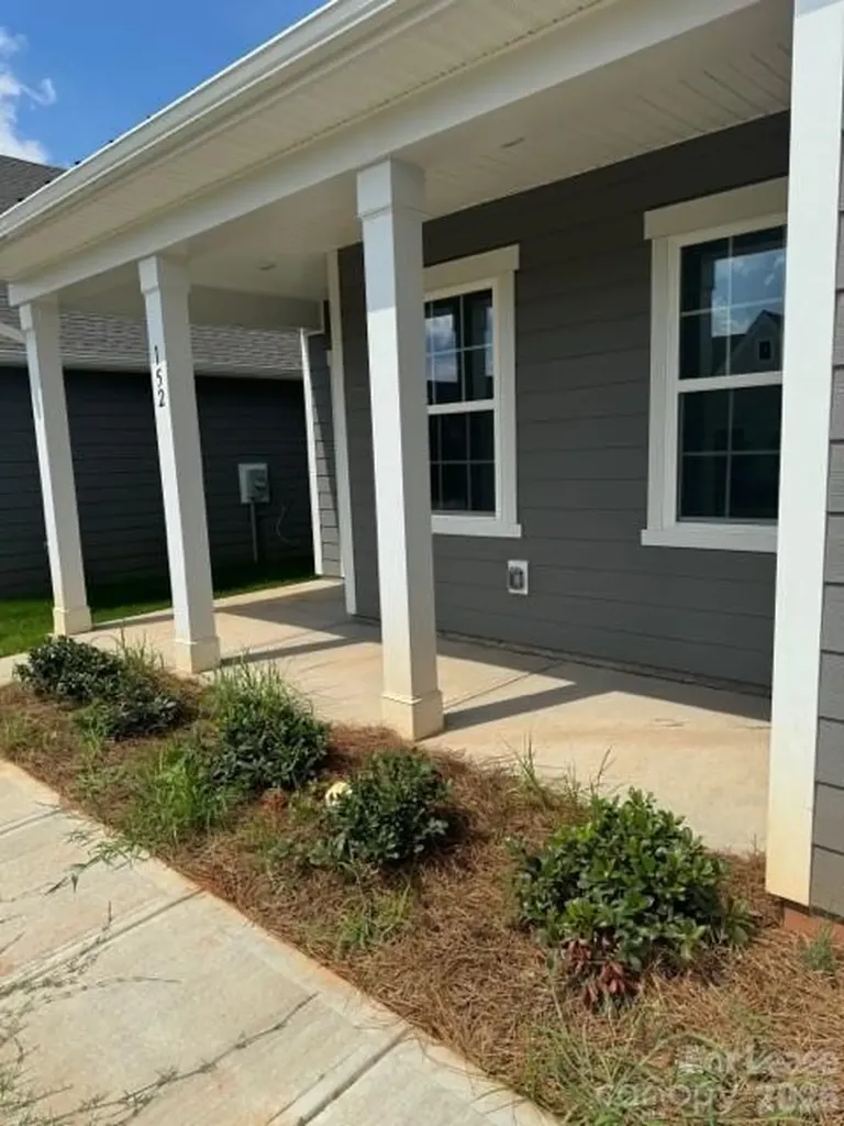 110 Red Juniper Way Statesville NC 28625