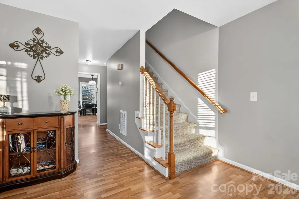 121 Guernsey Court Dallas NC 28034