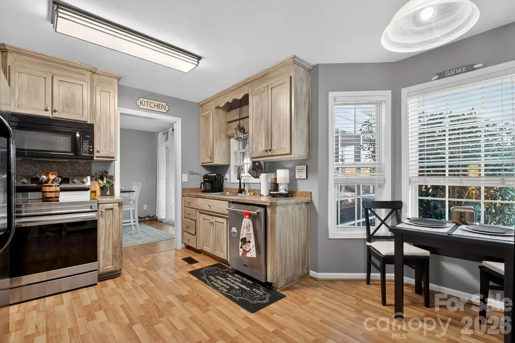 121 Guernsey Court Dallas NC 28034