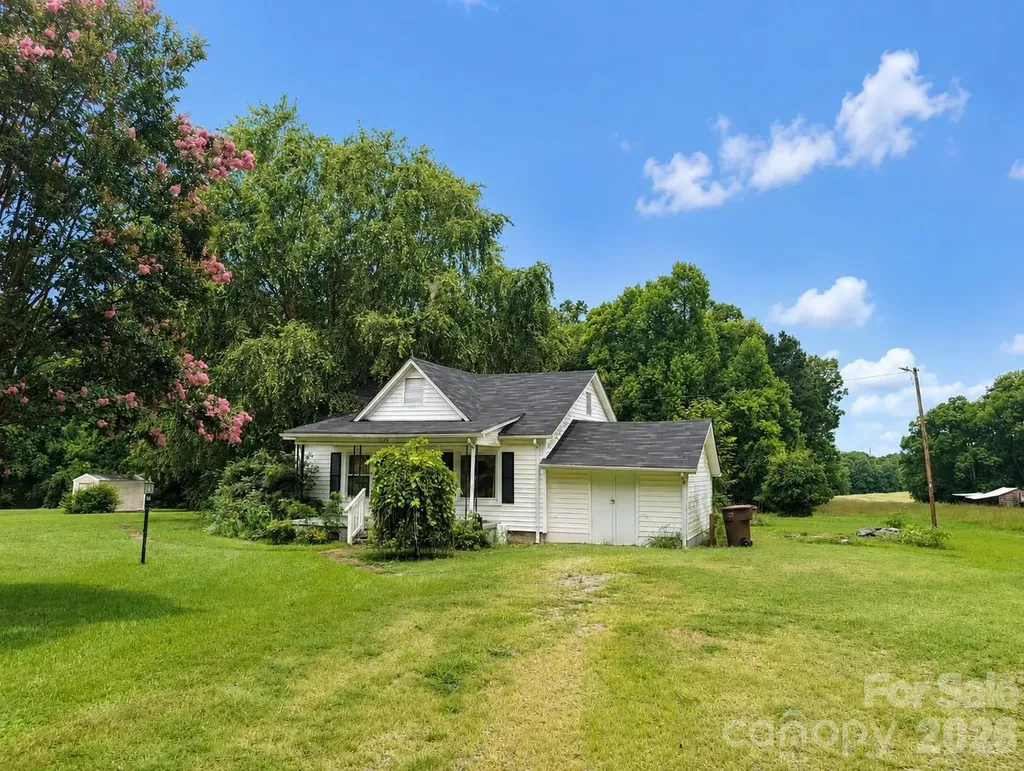 1538 Independence Square Kannapolis NC 28081