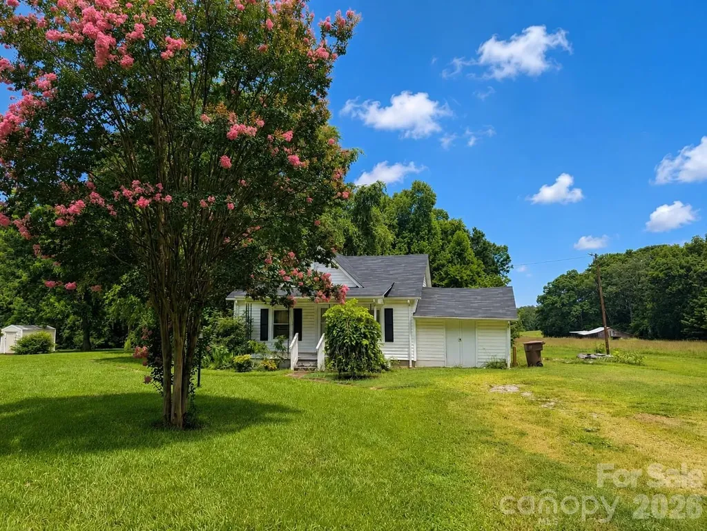 1538 Independence Square Kannapolis NC 28081