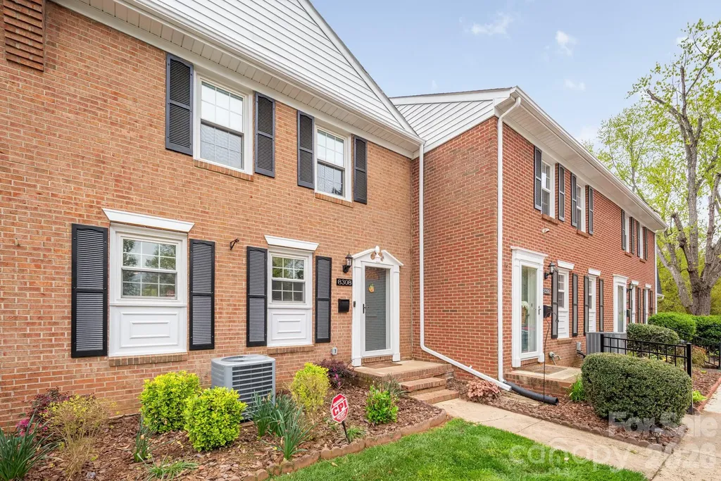 8308 Knights Bridge Road Charlotte NC 28210
