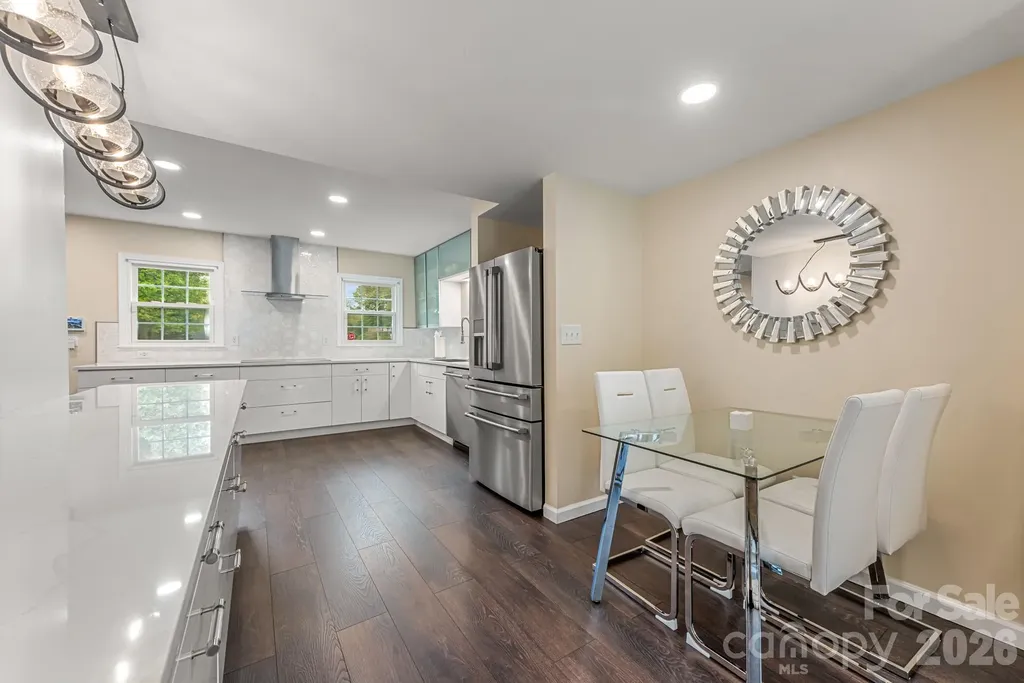 8308 Knights Bridge Road Charlotte NC 28210