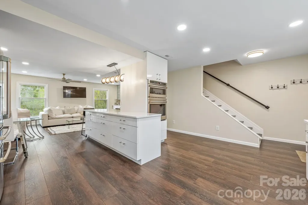 8308 Knights Bridge Road Charlotte NC 28210