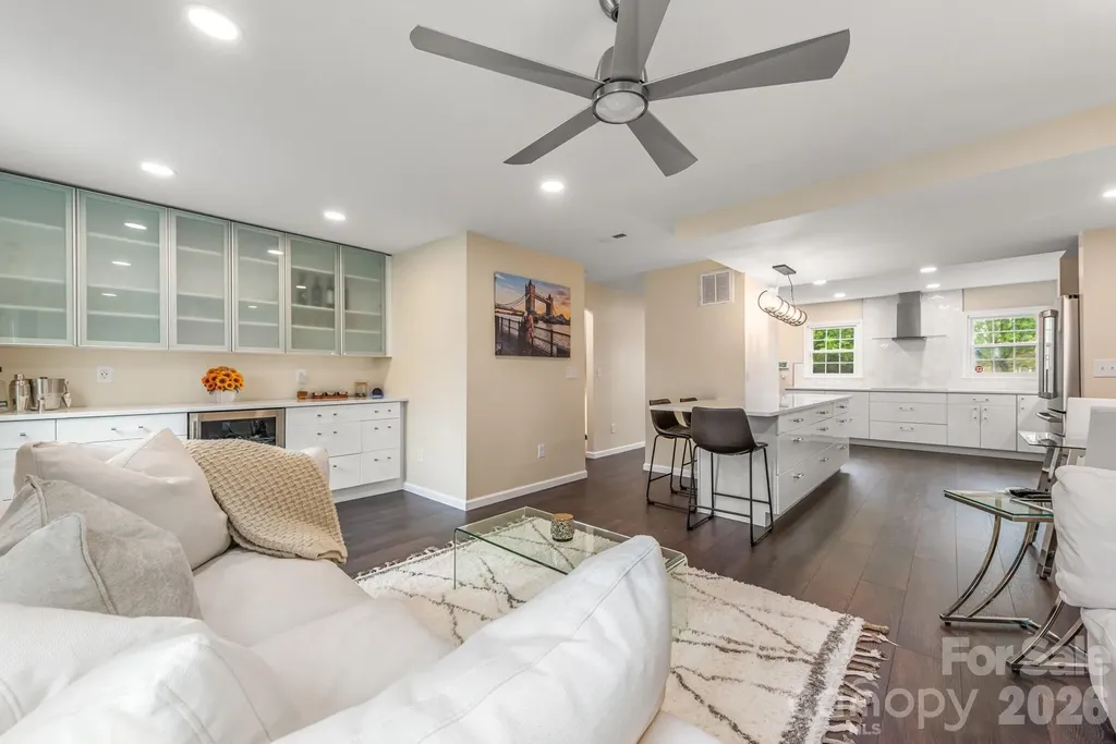 8308 Knights Bridge Road Charlotte NC 28210