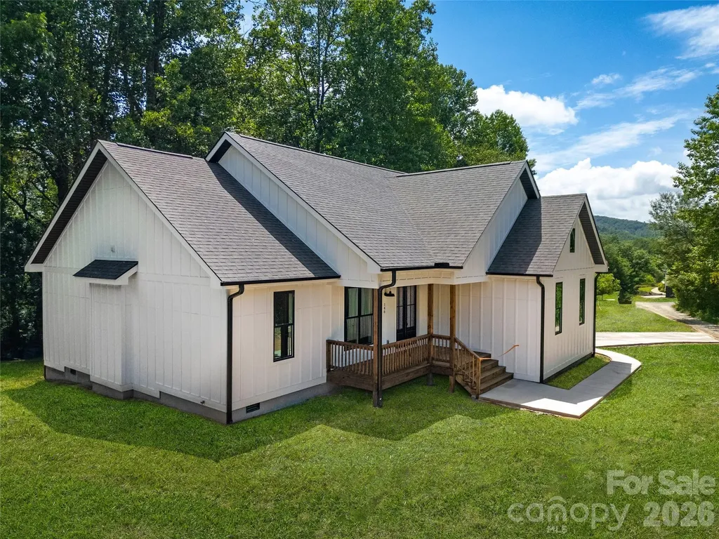 146 Cliff Road Penrose NC 28766