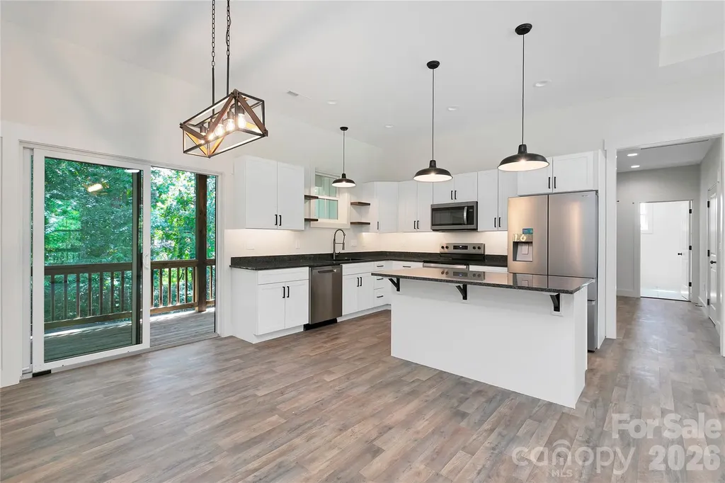 146 Cliff Road Penrose NC 28766