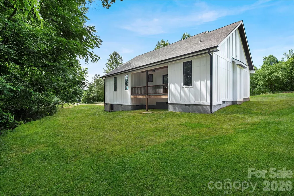 146 Cliff Road Penrose NC 28766