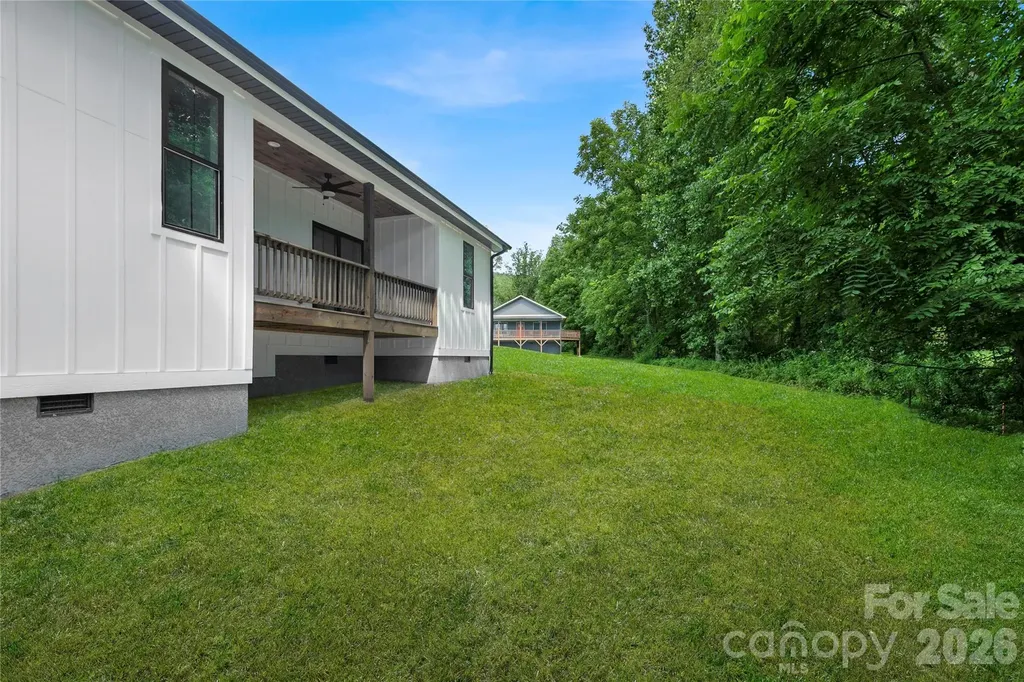 146 Cliff Road Penrose NC 28766