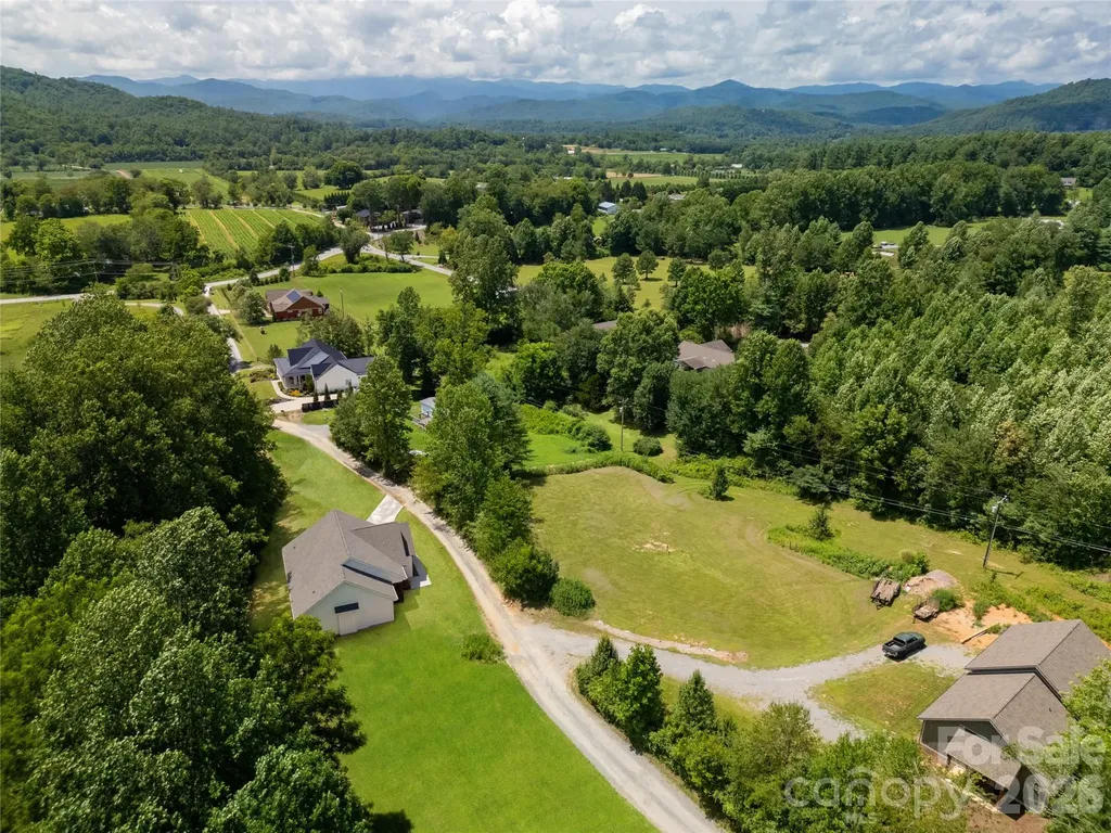 146 Cliff Road Penrose NC 28766