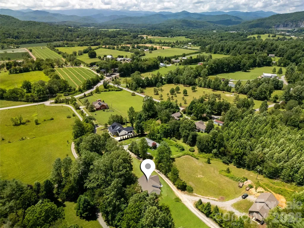 146 Cliff Road Penrose NC 28766