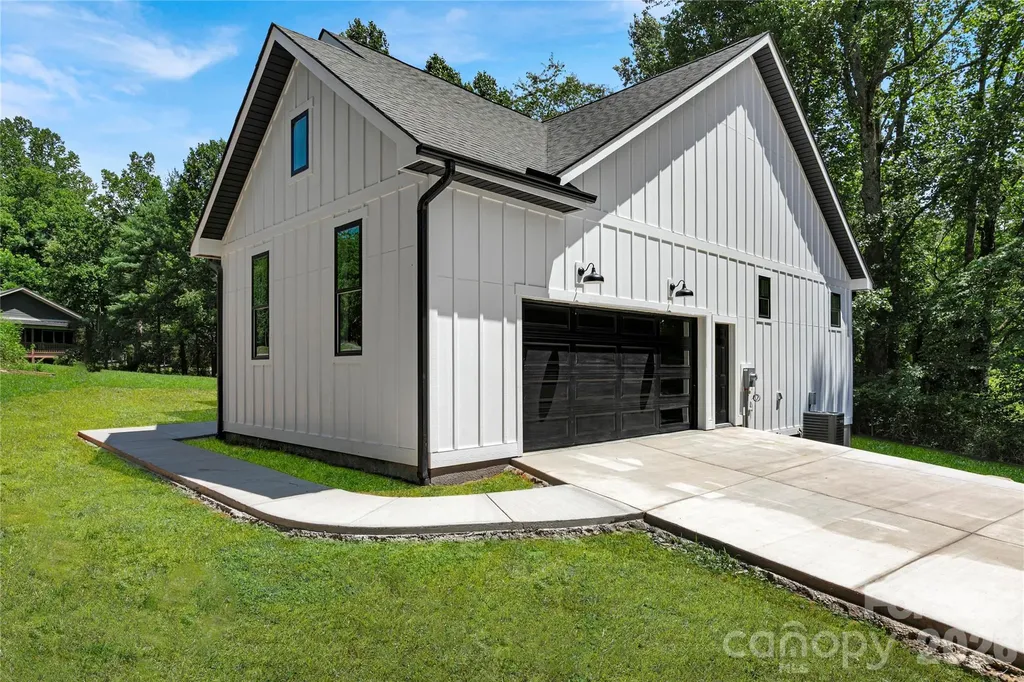 146 Cliff Road Penrose NC 28766