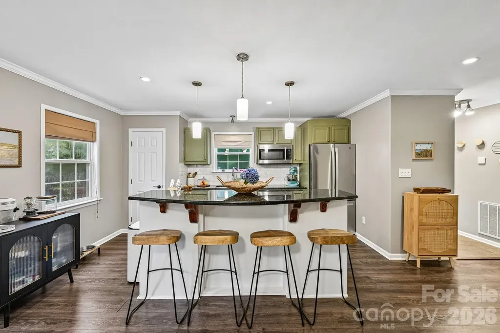 8658 Dog Leg Road Mooresville NC 28673