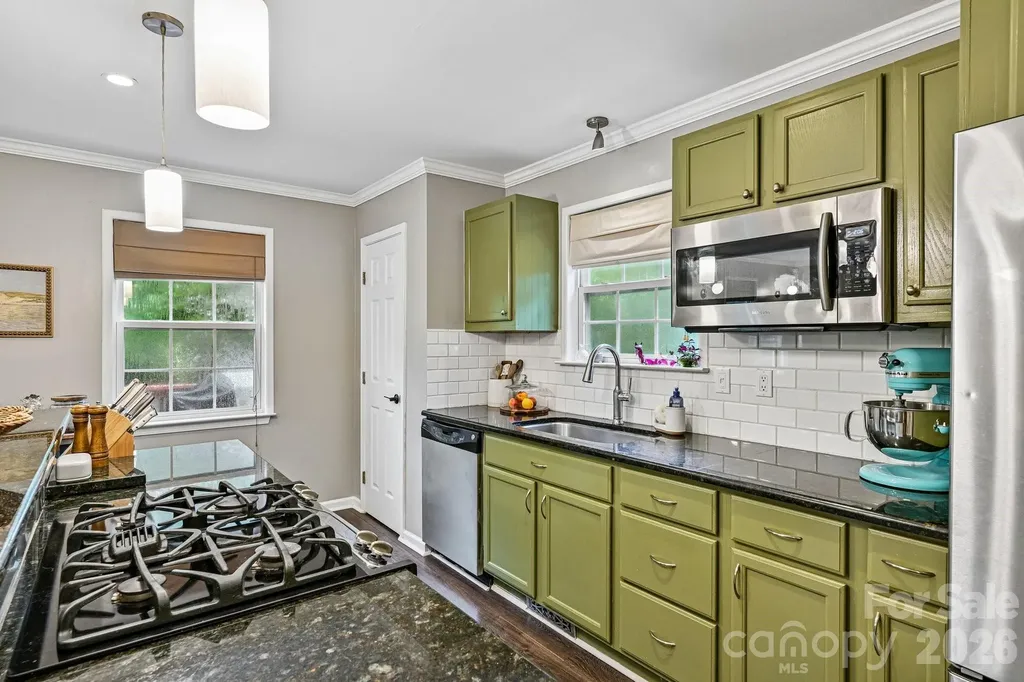 8658 Dog Leg Road Mooresville NC 28673