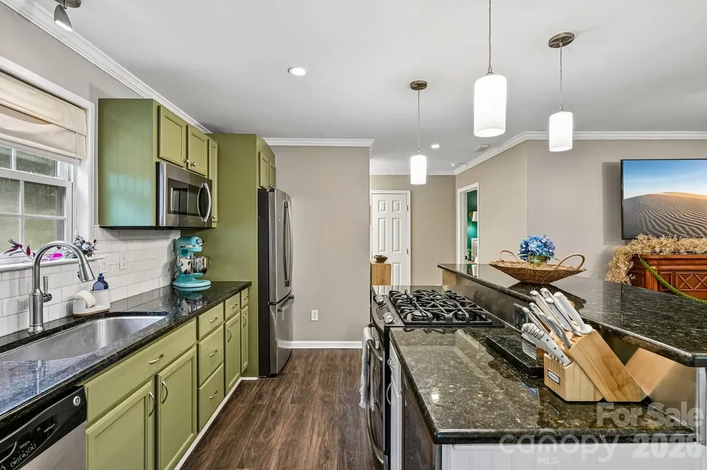 8658 Dog Leg Road Mooresville NC 28673