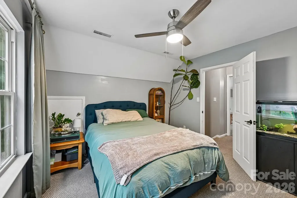 8658 Dog Leg Road Mooresville NC 28673