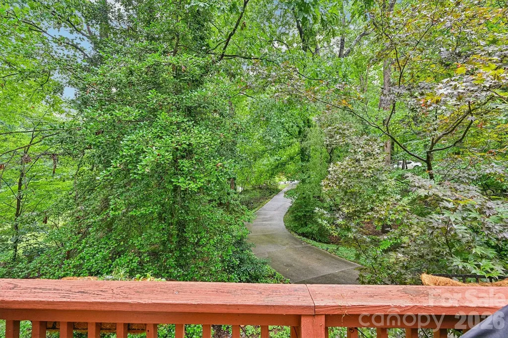 8658 Dog Leg Road Mooresville NC 28673