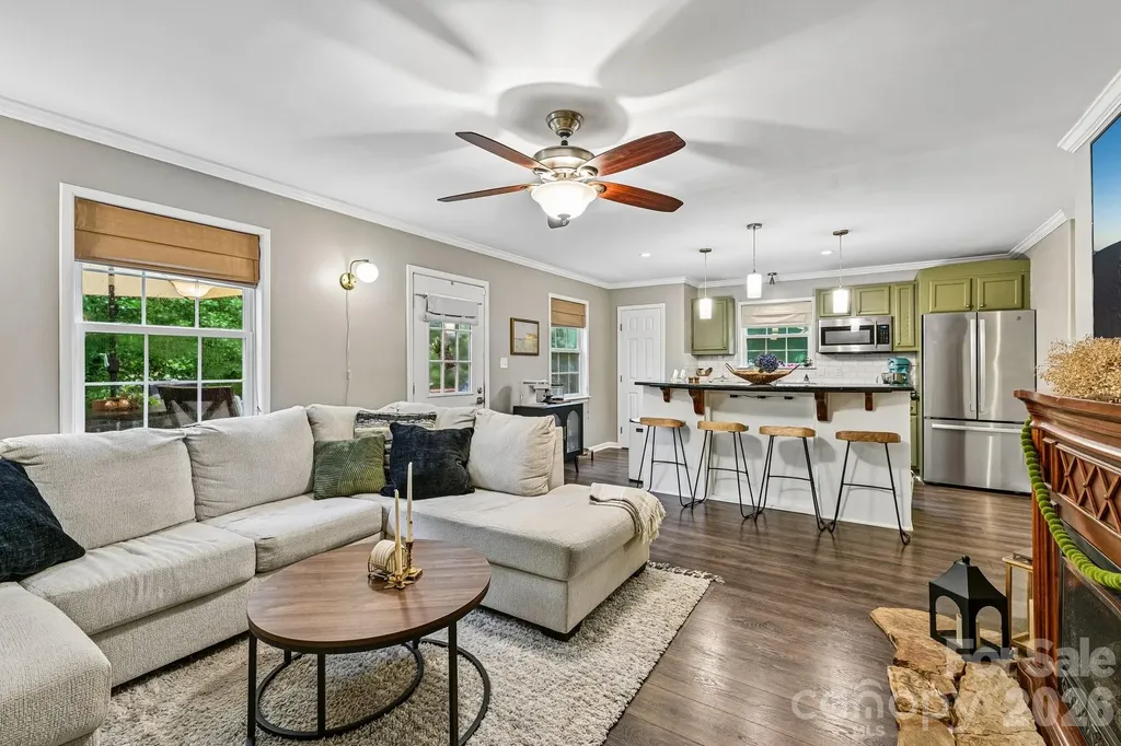 8658 Dog Leg Road Mooresville NC 28673
