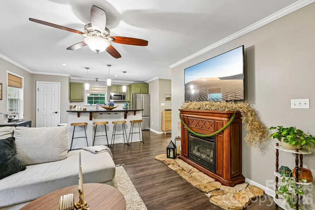 8658 Dog Leg Road Mooresville NC 28673