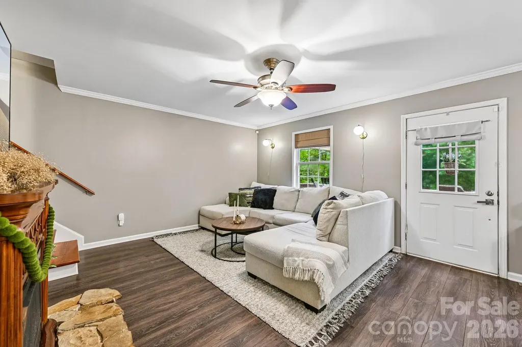 8658 Dog Leg Road Mooresville NC 28673